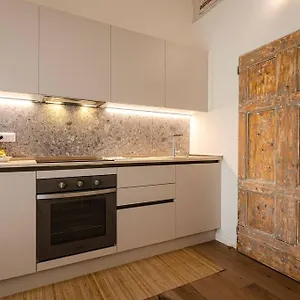 Apartment Casa Aldrovandi: Elegante E In Centro Storico, Bologna